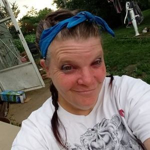 Meet your Posher, Joy